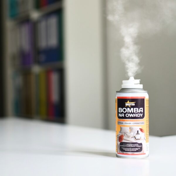 BOMBA NA PLUSKWY, KARALUCHY, MUCHY SILNY AEROZOL NA INSEKTY BOMBA NA PLUSKWY, KARALUCHY, MUCHY SILNY AEROZOL NA INSEKTY